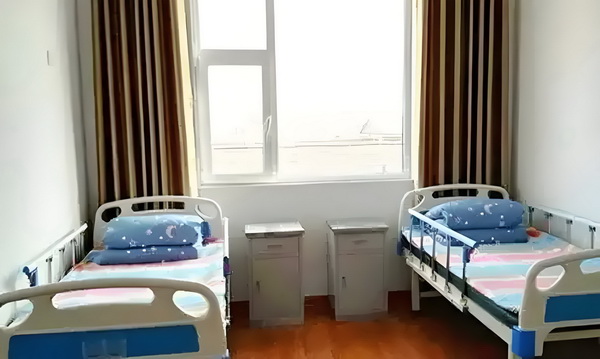 坐看尘起时